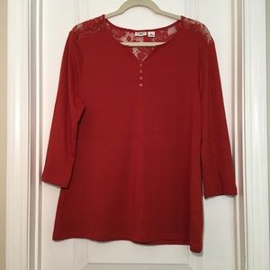 Beautiful Rust Colored Three Quarter Sleeve Top!
